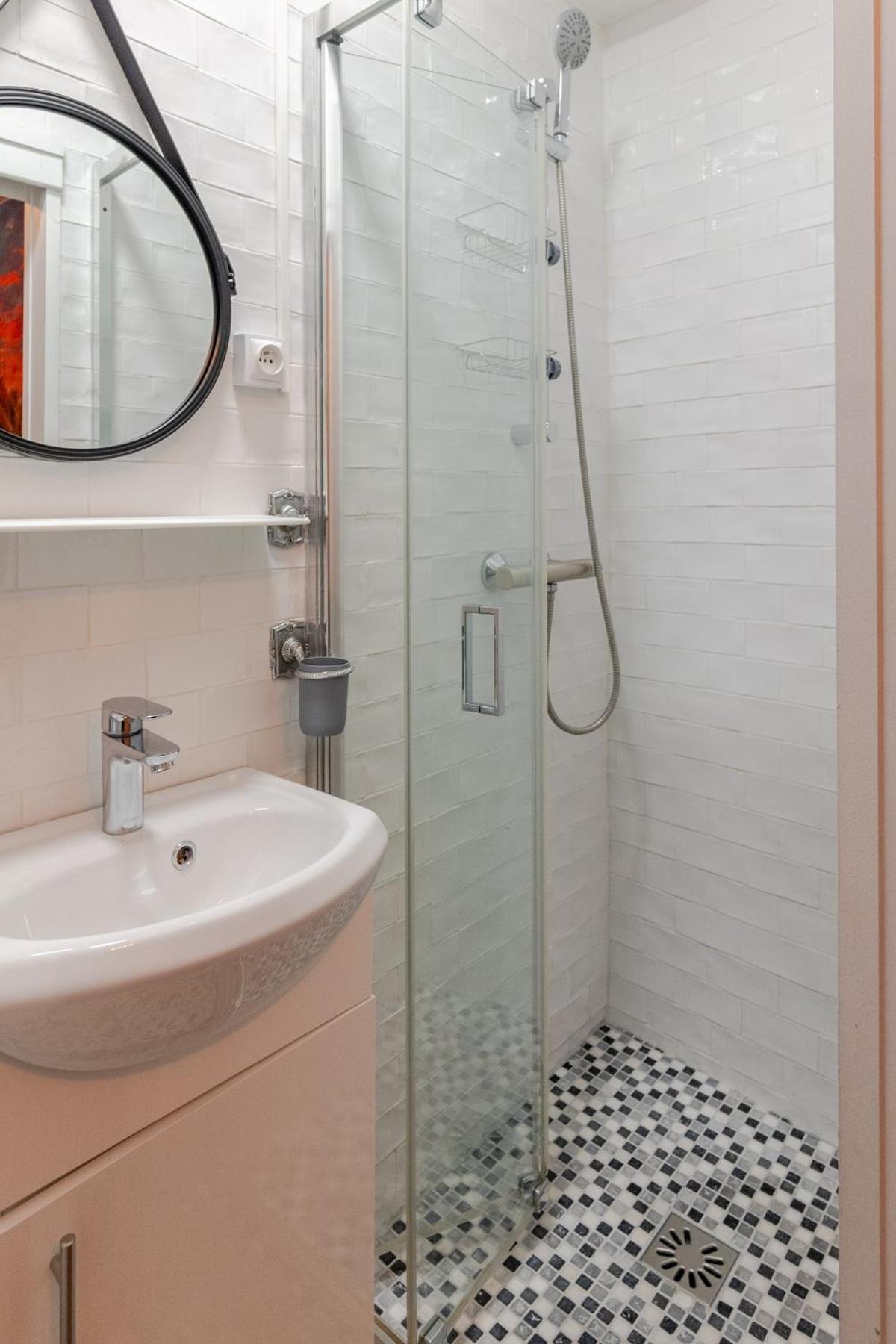 Studio Paris - Metro 7 Cadet - Quartier Faubourg-Montmartre Exterior photo
